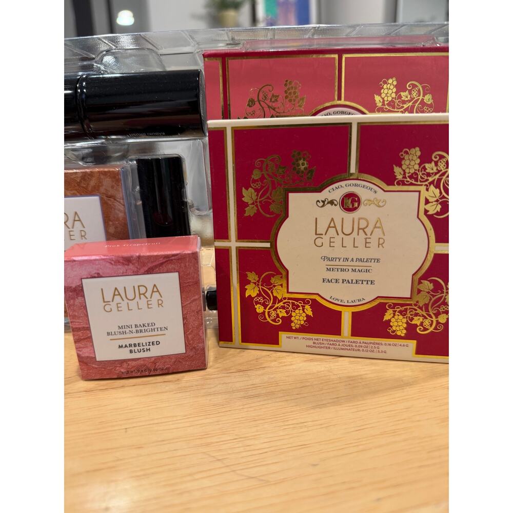 Laura Geller Bundle! 7 piece - palettes, foundation, lip, cheek - Picture 3 of 5